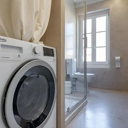Carignan Apartment